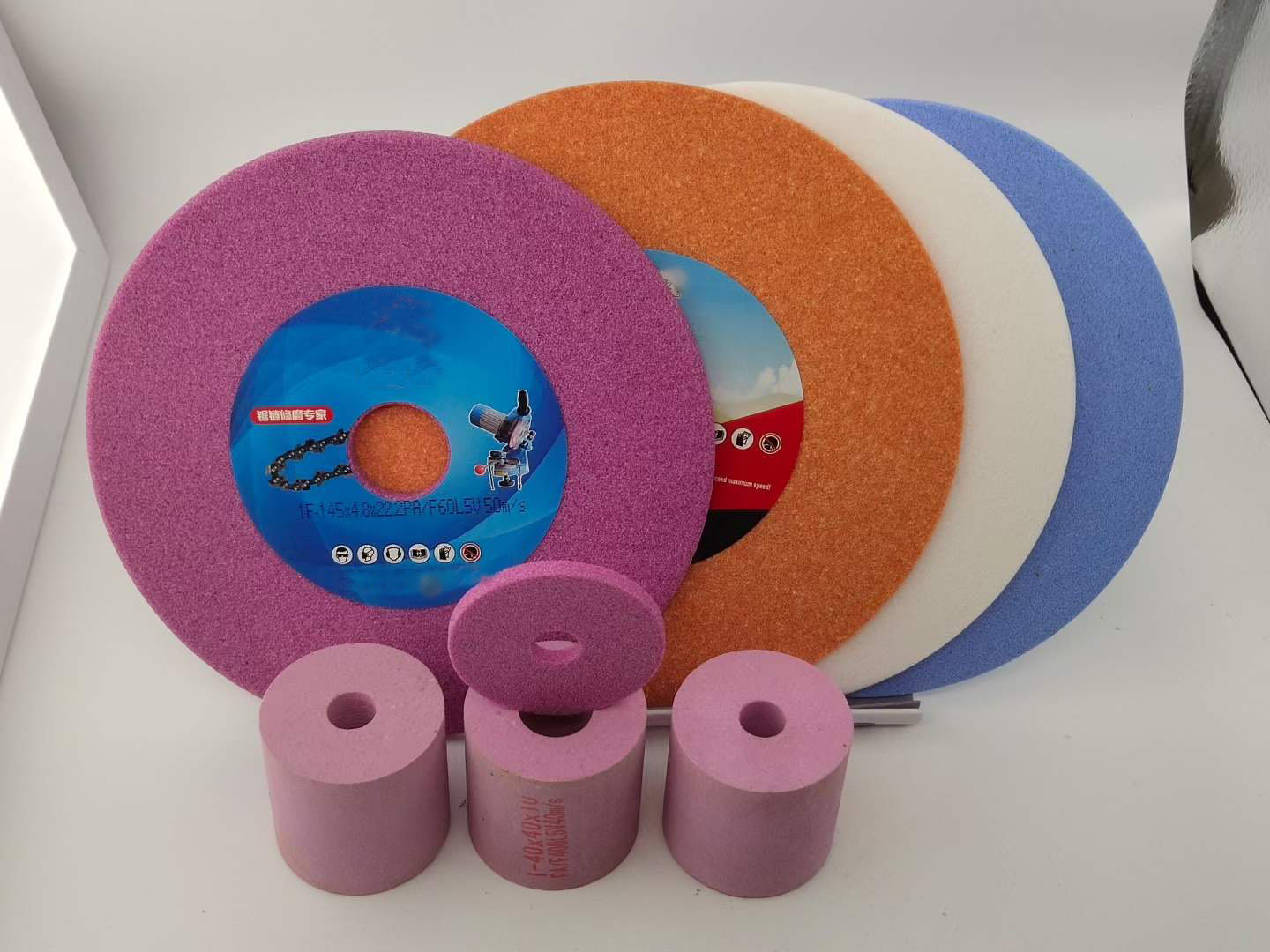 Chainsaw chain sharpening wheels discs chainsaw chain sharpener